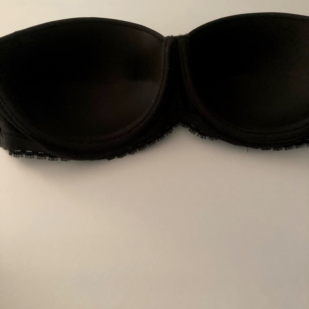 Black Calvin Klein Strapless Bra.